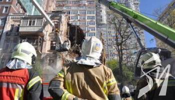 ����� ������� �� ���: 3 ����� ��������, 4 �����������, 19 ���������